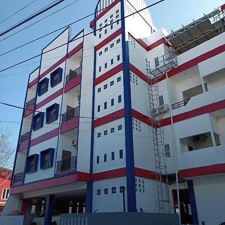 Her Mandiri Guest House 발릭파판 외부 사진